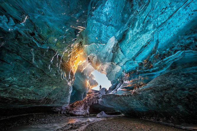 Ice Cave Tour in the National Park of Vatnajökull - The drive includes Jökulsárlón and Skaftafell, so the day feels like more than a cave stop