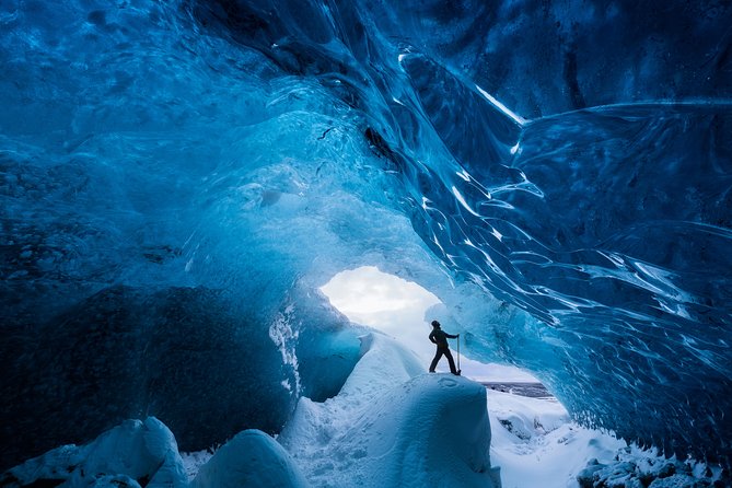 Ice Cave Tour in the National Park of Vatnajökull - Jökulsárlón meeting point, long-distance reality, and why the ride feels intense