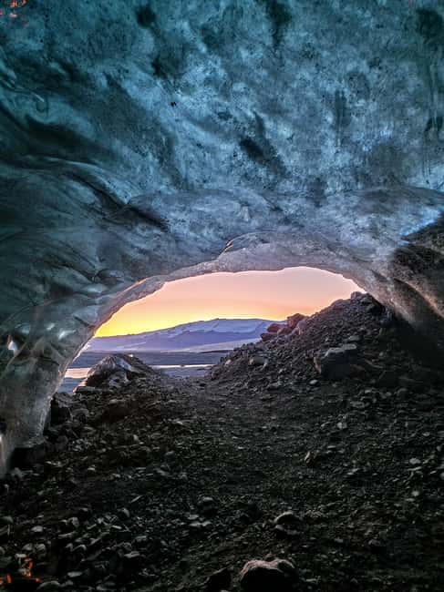 Ice Cave Tour: Venture into the Largest Glacier in Europe - How the guide turns ice into a story you can use