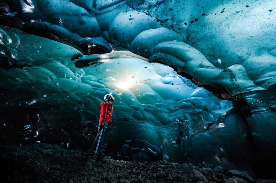 Iceland 3-Day Tour Golden Circle, Glacier Lagoon, & Ice Cave - Golden Circle day: Thingvellir, Geysir, and Gullfoss in one power-packed loop