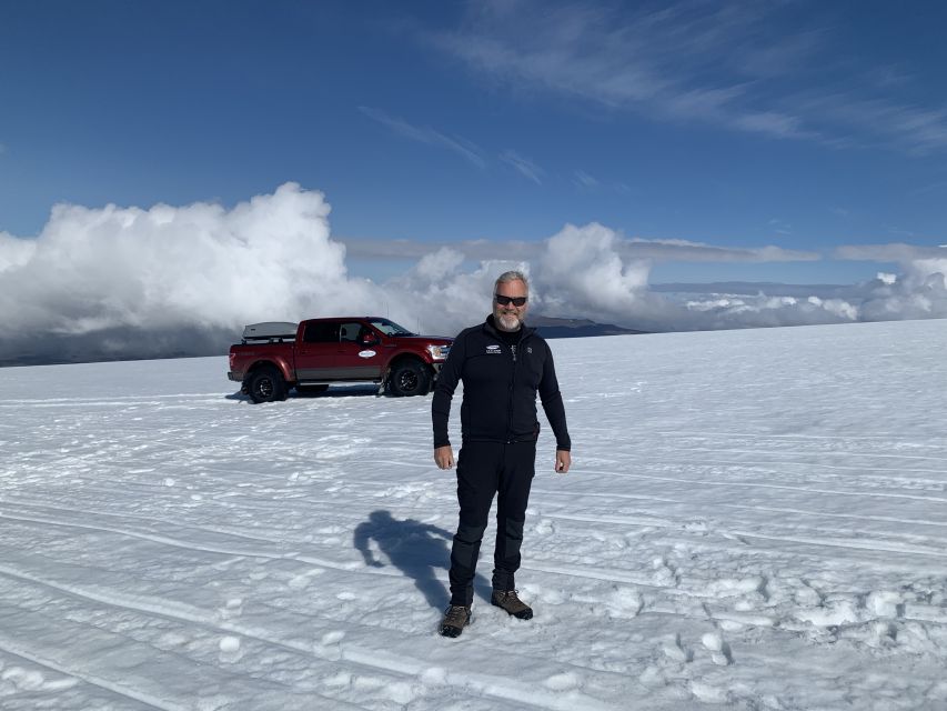 Iceland in a nutshell, private Super Jeep - Surtshellir lava cave: seeing Iceland’s underground logic