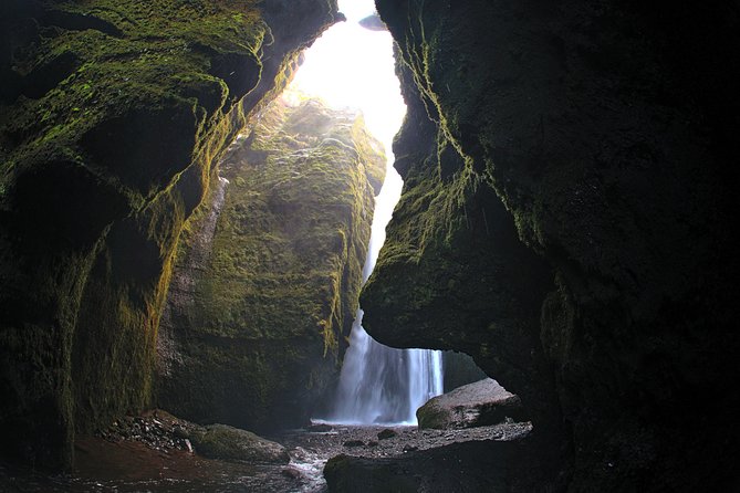 Iceland's south coast G spots - The value of a max-four group (and why it matters on a long day)