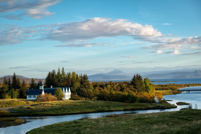 Iceland Stopover: The Golden Circle Day Tour - Stop 1: Þingvellir National Park and the tectonic plates story you can see