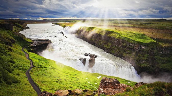 Iceland Stopover: The Golden Circle Day Tour - The return to Reykjavik: what that 2-hour ride adds