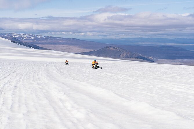 Into the Glacier Combo: Snowmobiling + Langjökull Ice Cave - Getting Up to Klaki Base Camp: Why the Drive Part Counts