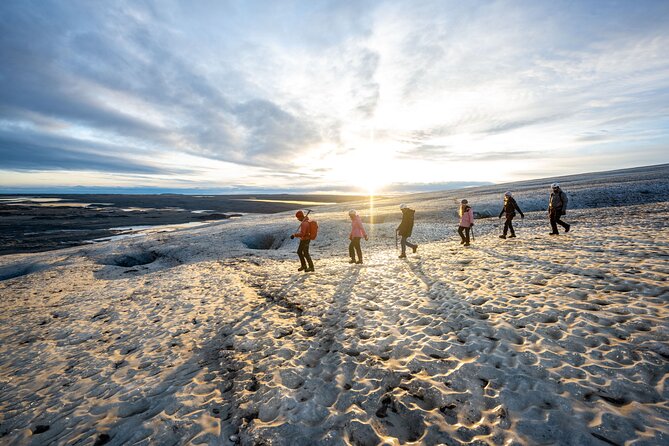 Jökulsárlón: Blue Ice Cave and a Long Glacier Hike - The 10:00 am start, and why “6 hours” feels like glacier time