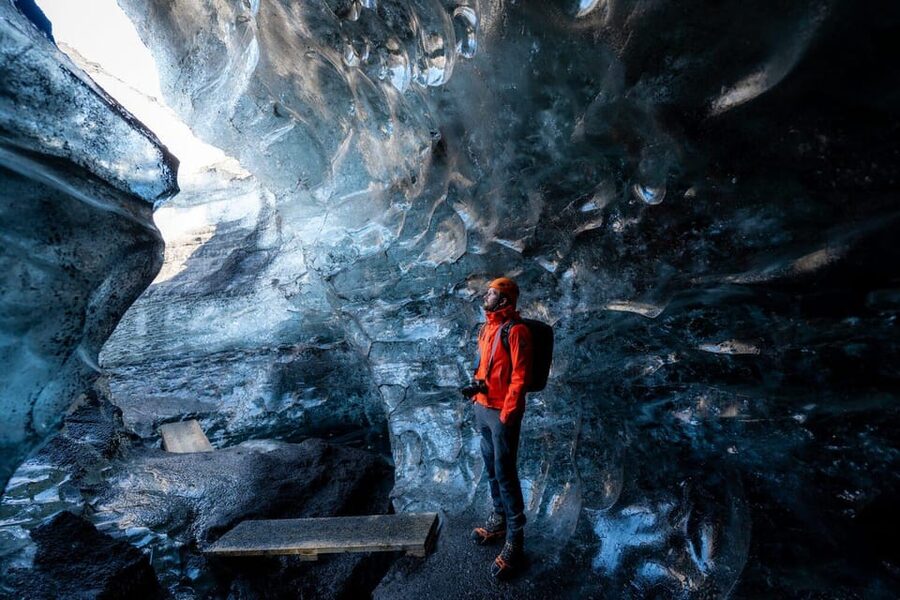 Jökulsárlón: Crystal Ice Cave Super Jeep Tour - Inside the crystal caves: blue tones, changing passages, and photo strategy