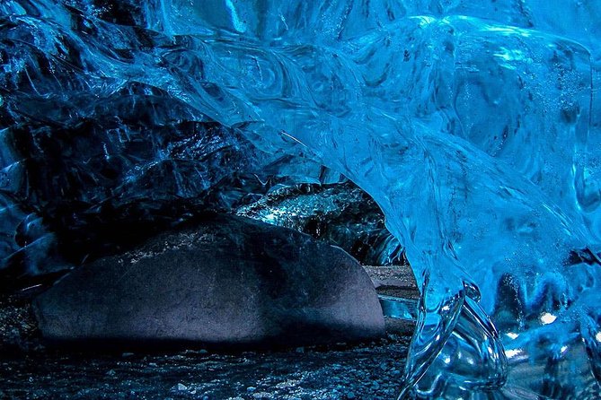 Jökulsárlón Glacier Lagoon, Diamond Beach and secret glaciers (from Djúpivogur) - Who should book this glacier day tour, and who should not