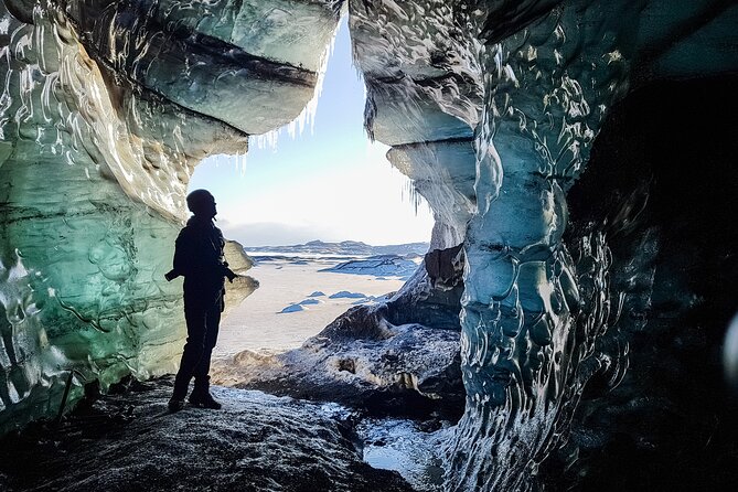 Katla Ice Cave & South Coast Day Tour from Reykjavik - Skógafoss: 60 meters of waterfall power in a short visit