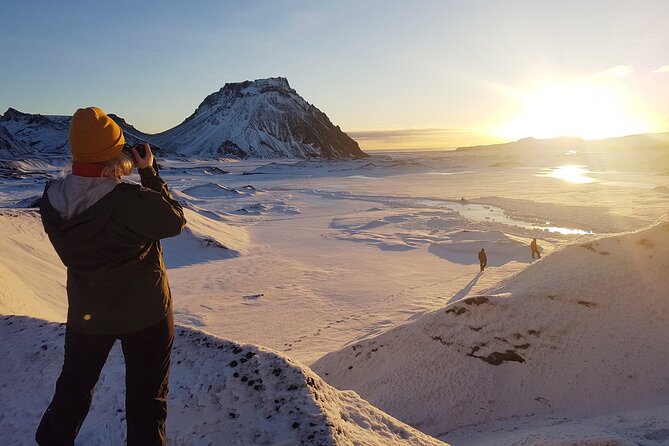 Katla Volcano Ice Cave - Super Jeep Tour from Vik - Guides make the difference: from storytelling to solid safety