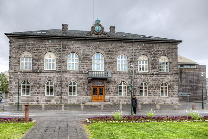 Keflavik International Airport Private Transfer - The 45-Minute Drive: What the Ride Feels Like