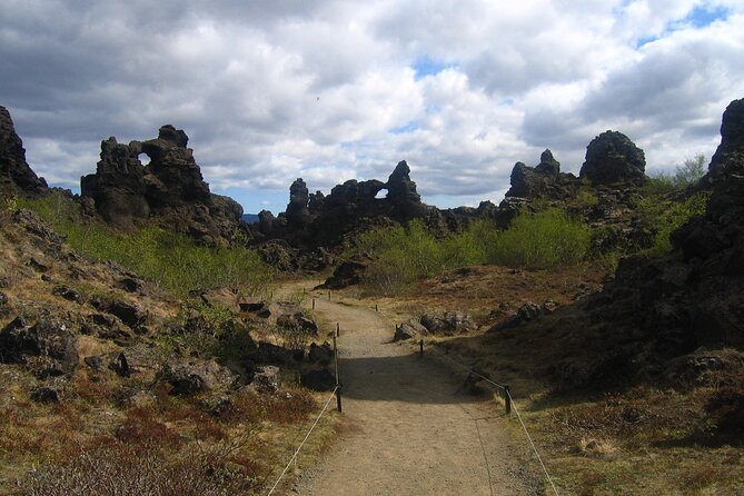 Lake Mývatn and Goðafoss Shared Shore Excursions - The Lake Mývatn Nature Baths stop, worth it, but plan for the extra cost