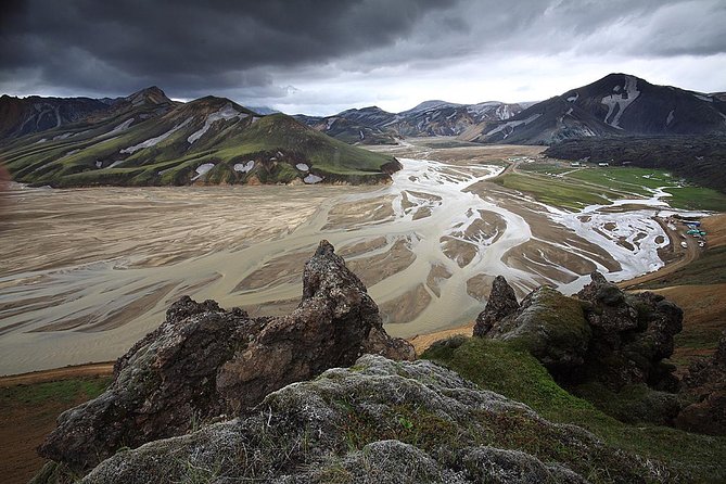 Landmannalaugar by Super Jeep from Reykjavik - Group size, comfort, and what a 14-hour day means for you