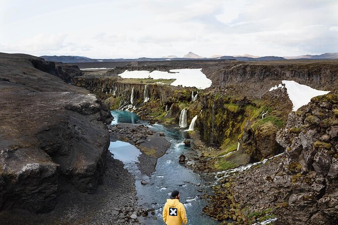 Landmannalaugar Hike & the Valley of Tears from RVK & Selfoss - Valley of Tears: waterfalls and jaw-dropping views at the end
