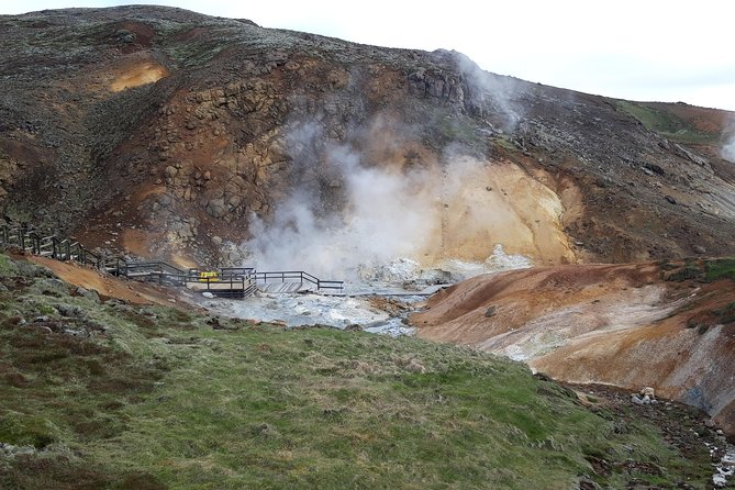 Lava, Craters and Hot Springs Private Tour - What to pack and how to survive Reykjanes weather