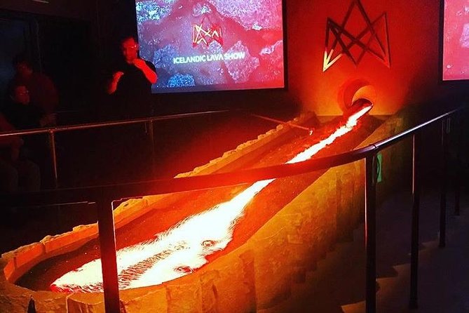 Lava Show Vik Admission Ticket - Vík’s Lava Show: Why close-up lava feels safe and real