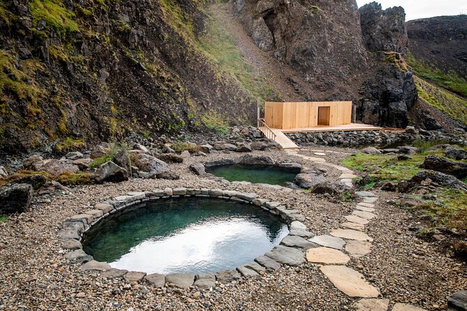 Lava Waterfalls, Sagas & Unique Canyon Baths - Small Group Tour - Why This Silver Circle Day Feels Different From the Golden Circle