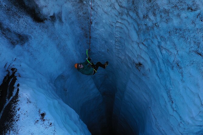Micro group - Ice climbing at Sólheimajökull - Climbing Techniques That Feel Practical, Not Theoretical