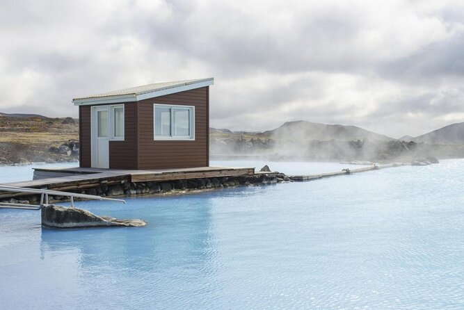 Myvatn Nature Baths & Goðafoss Waterfall Akureyri Shore Excursion - Lake Mývatn viewpoint: why a 20-minute stop can work
