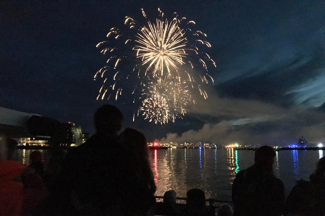 New Year's Eve Fireworks Cruise in Reykjavik - Coming back to downtown: the secret benefit after midnight