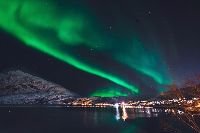 Northern Lights Boat Cruise from Reykjavik - Reykjavik at Night from the Sea, Plus the Deck-to-Indoor Setup