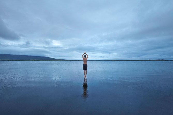Northern Lights & Geothermal Baths Adventure - Northern lights hunt, and why summer changes the odds