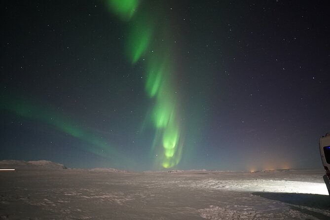 Northern Lights In luxury off-road SUV with Photos and Treats - Off-Road Pickup in a Private Luxury SUV (and Why It Matters)