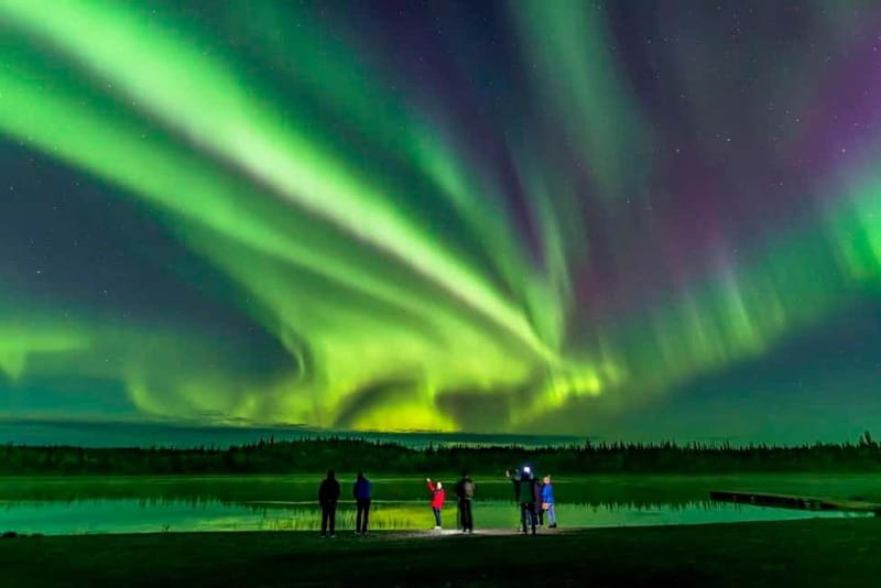Northern Lights Jeep Tour - Icelandic Guide | Photos | Cocoa - Jeep Tour Northern Lights With Pro Photos From Reykjavik