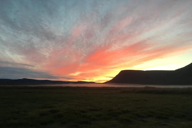 Northern Lights Midnight Adventure Small-Group from Reykjavík - Inside the Heated Minibus: The Real Comfort Advantage