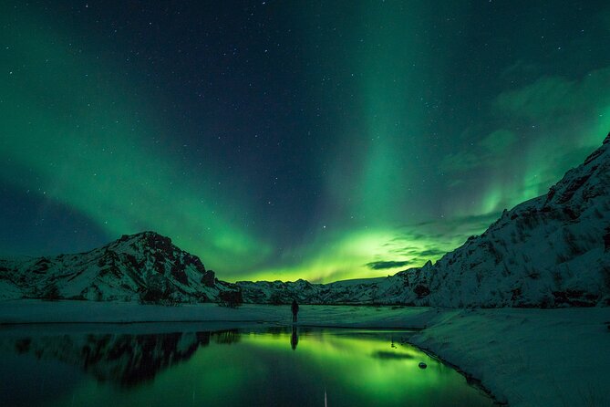 Northern Lights Private Tour-Epic Adventure - Getting Picked Up: 2-Way Transfers That Save Late-Night Energy