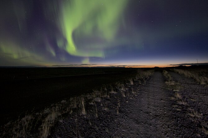 Northern Lights Private Tour from Reykjavik - Stop 1 Reykjavik: Quick Setup Before the Sky Shows Up