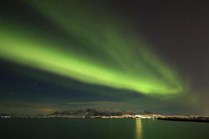 Northern Lights Small Group Tour from Reykjavik with Free Photos - Key Highlights at a Glance