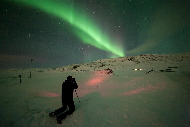 Northern Lights Small-Group Tour From Reykjavik with Hot Drink - The Guide’s Job: Finding Clear Skies and Turning Points Quickly