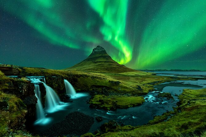 Northern Lights Small Group Tour from Reykjavik - Four Hours of Searching: What the Mid-Night Drive Feels Like