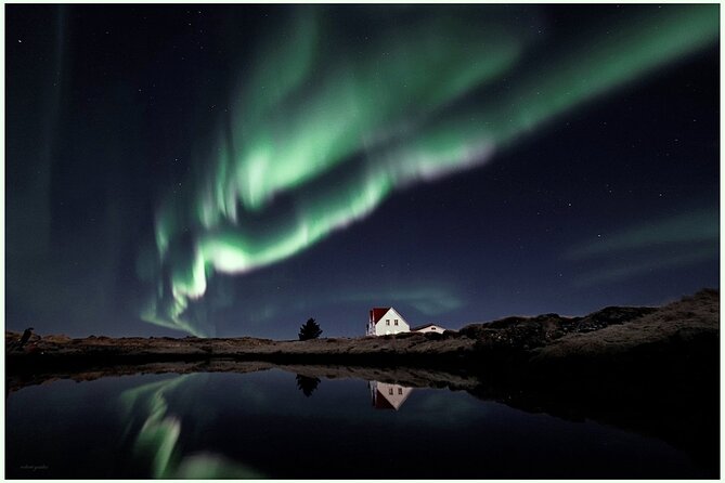 Northern Lights Small-Group Tour with Hot Chocolate & Photos - Key Things To Know Before You Chase the Aurora
