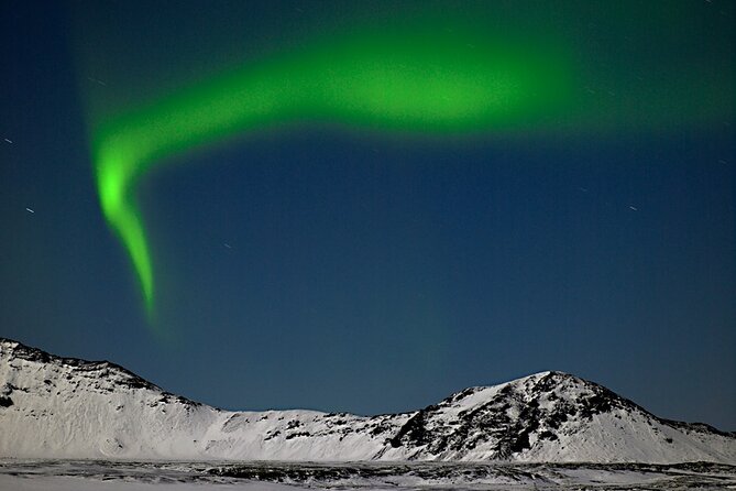Northern Lights Super Jeep Guided Tour with Hot Drink & Snack - The 3 to 4 hour flow, from pickup to aurora viewing