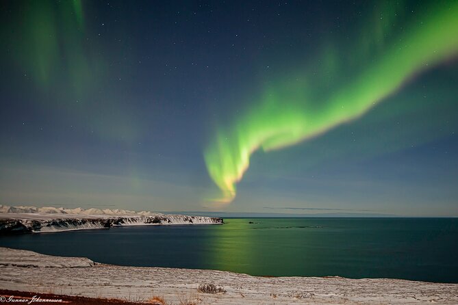 Northern Lights Tour from Husavik - Small group format (up to 8): why it feels better under dark skies