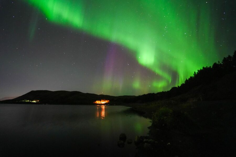 Northern Lights Tour From Reykjavik with Photography - Where the warmth and snacks fit into the night