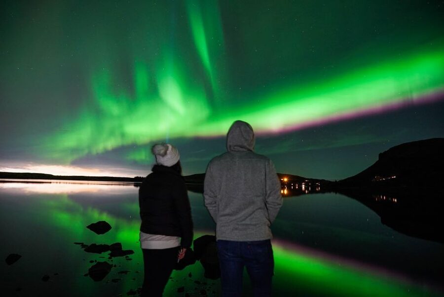 Northern Lights Tour From Reykjavik with Photography - The guide, the equipment, and your photo results