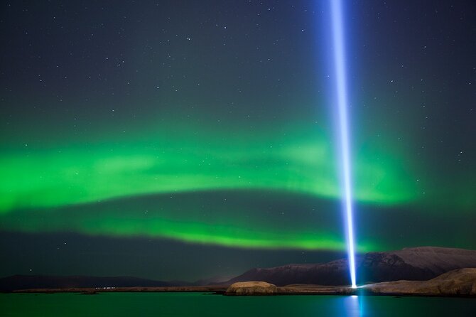 Northern Lights Yacht Cruise - The Northern Lights Part: Crew Positioning and Photo Guidance