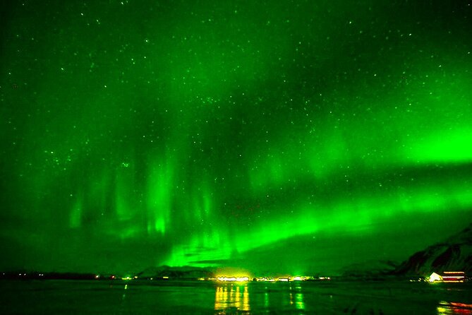 Northern Lights Yacht Cruise in Reykjavik - Wi-Fi and Live Photos: Turning the Best Moments into Instant Memories