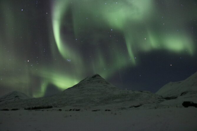 Photography tour - Northern light Hunting from Akureyri - Weather, sky conditions, and how to dress for a 9:30 pm hunt