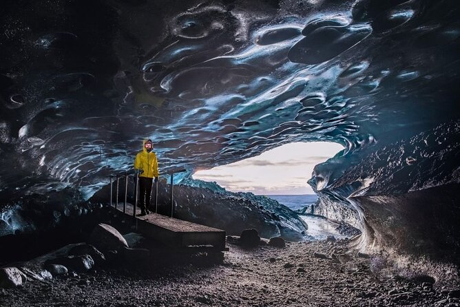 Premium Ice Cave Tour Vatnajokull Iceland - Inside the ice cave: what you will look for once you are underground