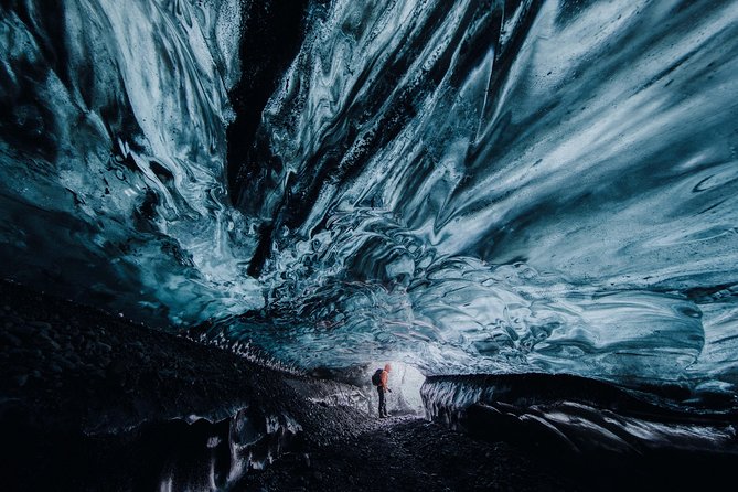 Private 2-Day Glacier Lagoon, Ice Cave and Northern Lights - What to Pack and How to Avoid Turning Cold into Miserable