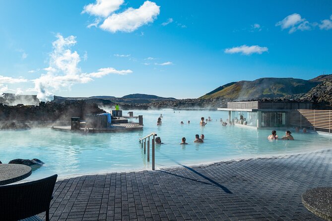 Private Airport Transfer with Blue Lagoon - Admission included - What about food and timing during your Blue Lagoon stop?