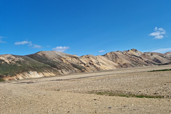 Private Day Trip in Landmannalaugar South Region area on a 4x4 truck - On the way back: Hnausa pollur and flexible photo time