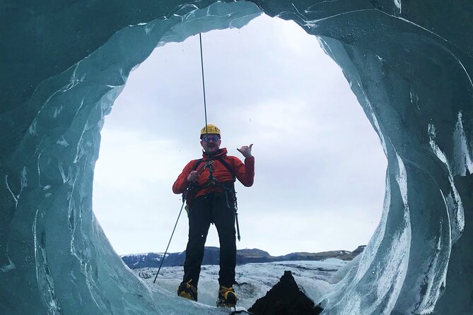 Private Extreme Encounter w/ ropes on Sólheimajökull Glacier - How the 4 to 5 hours typically feels on ice