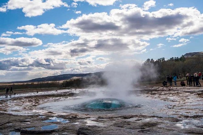 Private Golden Circle Classic Tour from Reykjavik - Gullfoss Waterfall: one hour for Iceland’s Golden Waterfall