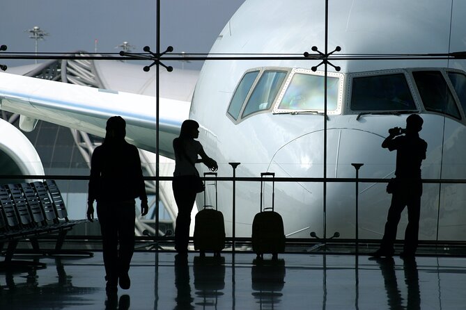 Private Golden Circle Tour with Airport Pick up - Private pickup in Keflavík: the stress-free start