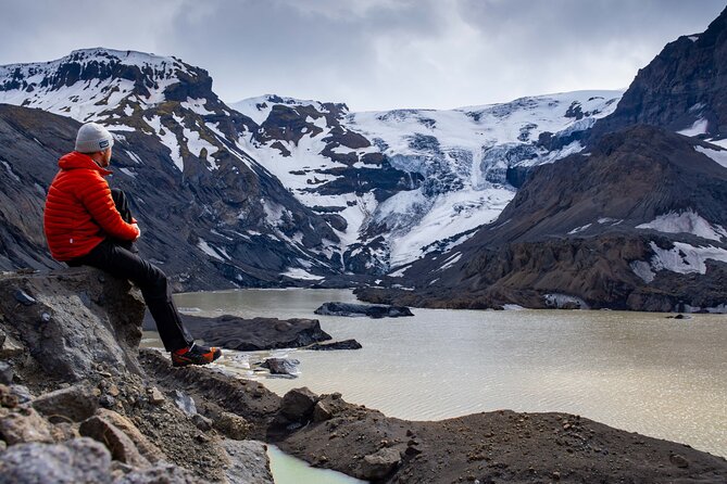 Private Hire Adventure Guide & Vehicle - Pickup in Reykjavik, and how to avoid “where are you?” moments